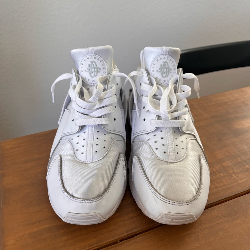 Nike Huarache size 12